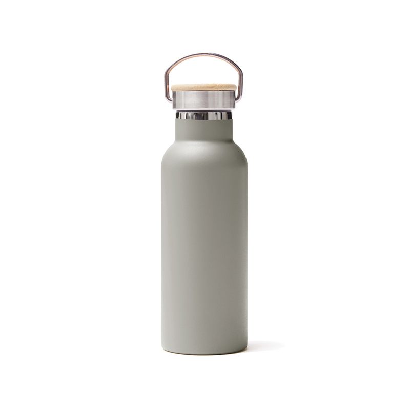 Botellas de agua deportivas básicas 700 ml